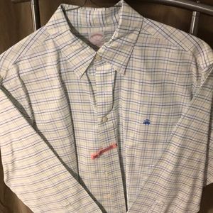 Brooks Brothers men’s long sleeve dress shirt
